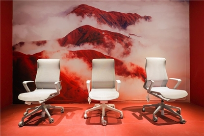 廣州家具展上,圣奧科技智能環(huán)保方案帶來(lái)辦公商用新體驗(yàn)